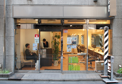 ブラックビズ新宿1号店